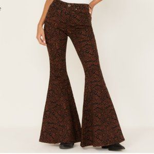 SHYANNE WOMEN'S PAISLEY PRINT SUPER FLARE JEANS